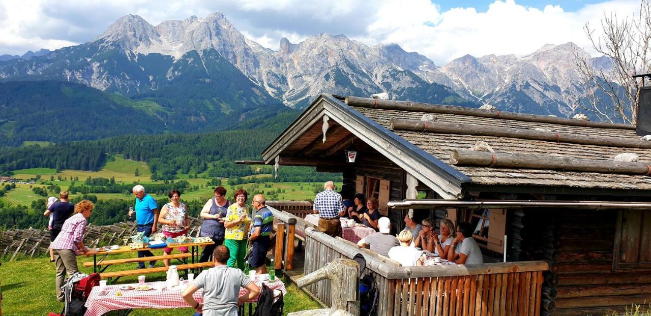 Hotel Schoerhof Saalfelden Bagian luar foto